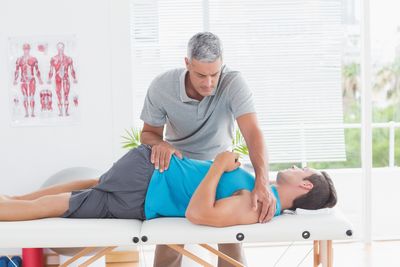 Chiropractic Care For Sciatica - How To Find A Reliable Specialist of treatment